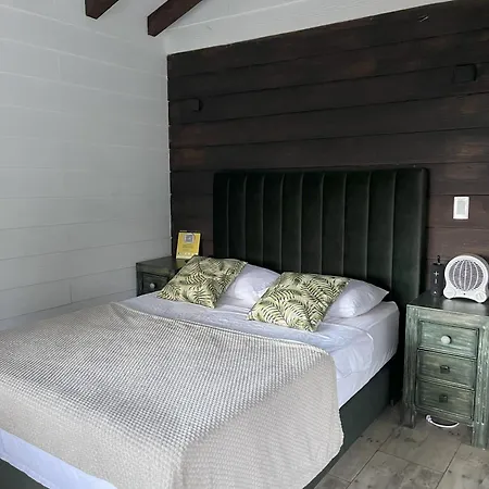 Cabanas Tahami Con Jacuzzi Cerca Al Aeropuerto Guarne Exterior photo